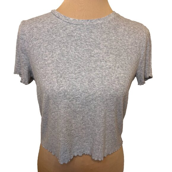 Aerie Light Gray Cropped Baby Tee Ribbed Lettuce Trim Women's Size Medium #175 - Picture 1 of 8